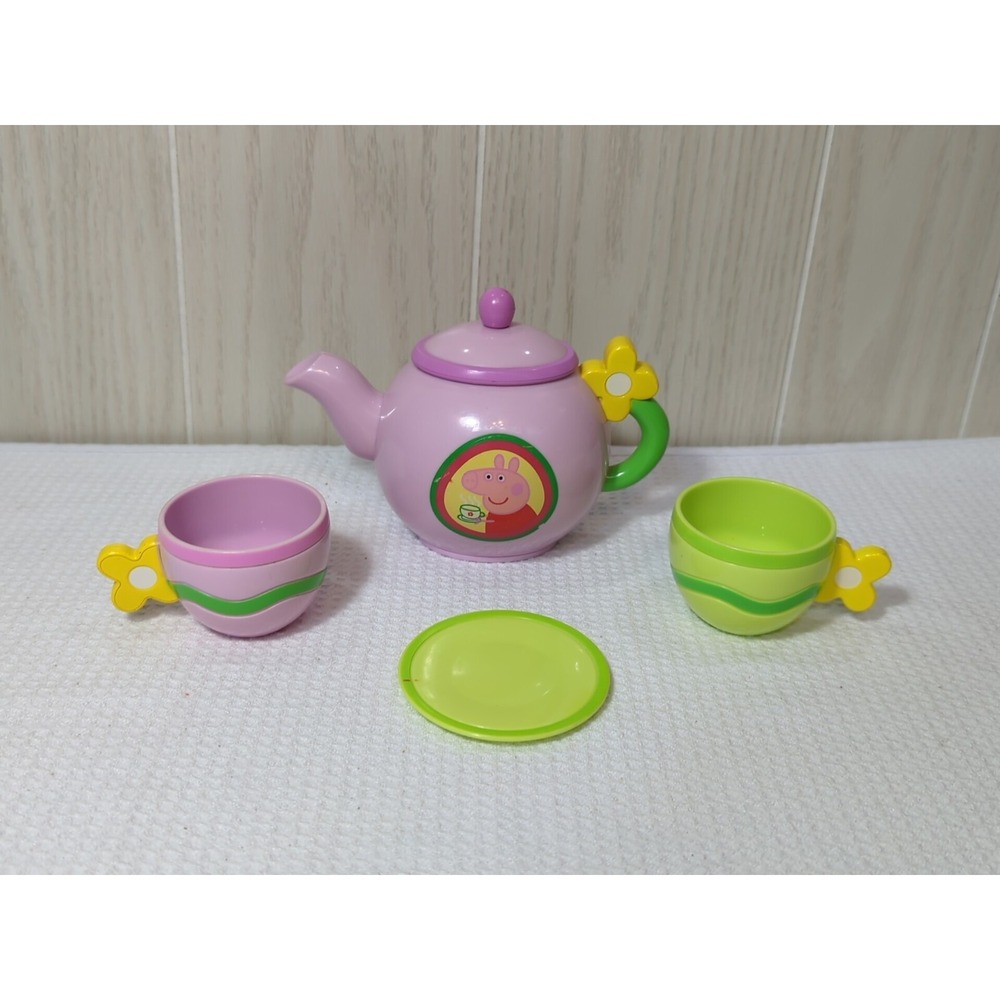 Peppa Pig tea party incomplete set talking teapot purple yellowโ cups saucer